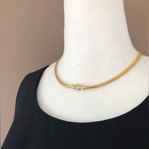 Three stone collar necklace